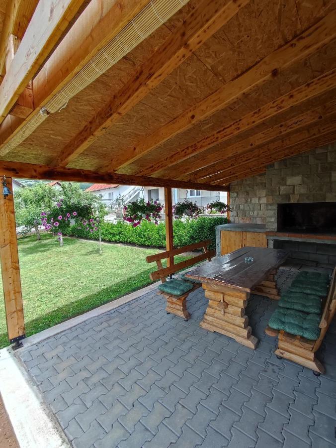 Barisic Apartamento Livno Exterior foto